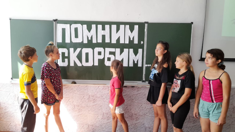 Мир и война не совместимы....